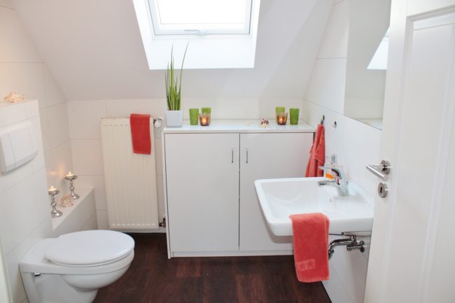 How to Make a Small Bathroom Appear Bigger