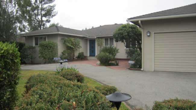 Our experience in luxury property management is your advantage