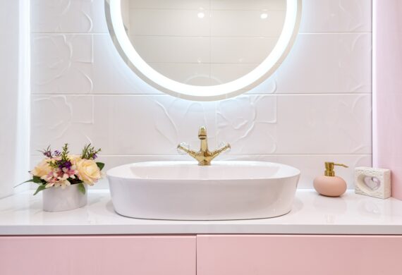 Should You Use Wall Panels or Tiles for Your LA Bathroom Renovation?
